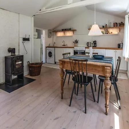 Three-bedroom Holiday In בית נופש *